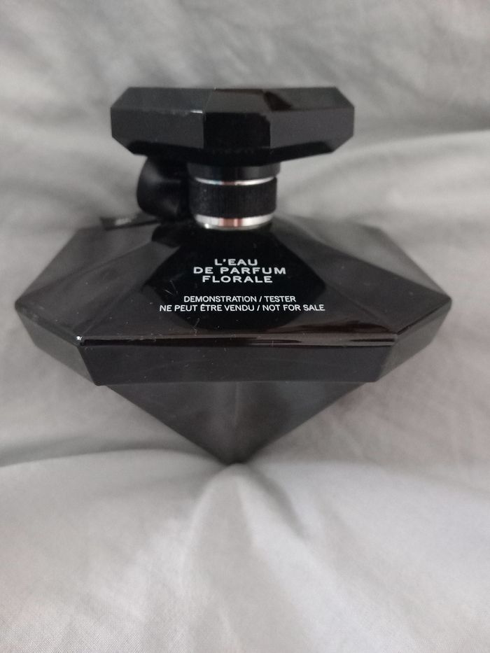 parfum La nuit tresor l'eau de parfum floral