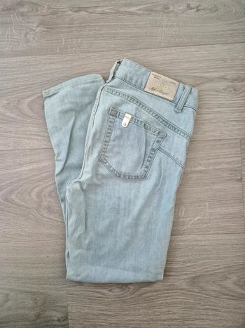 Jean court  Liu Jo taille 27