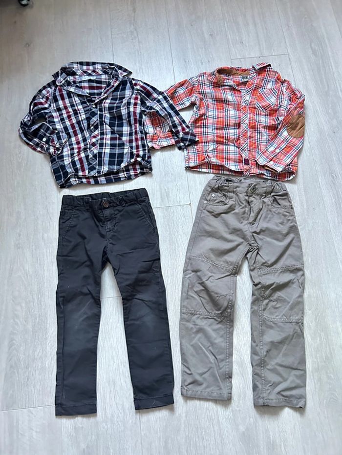 Lot de deux ensembles 4 ans