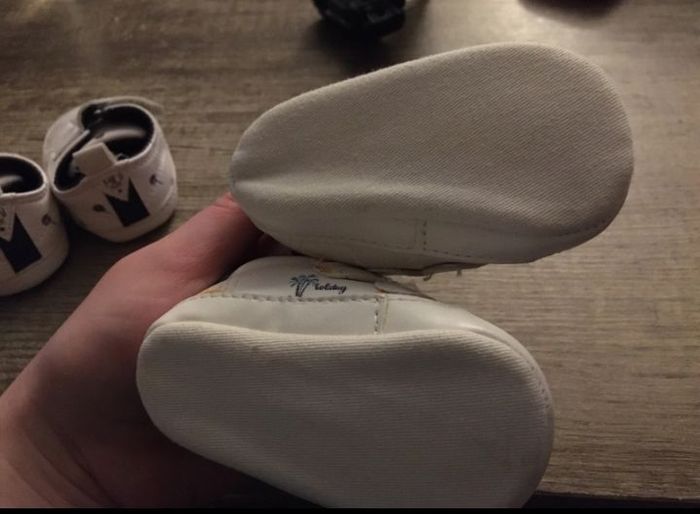 2 petites paires de chaussures bébé - photo numéro 7