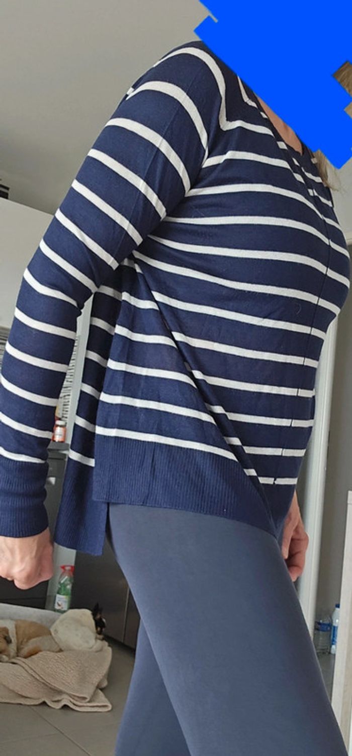 Pull marin Primark taille L - photo numéro 2