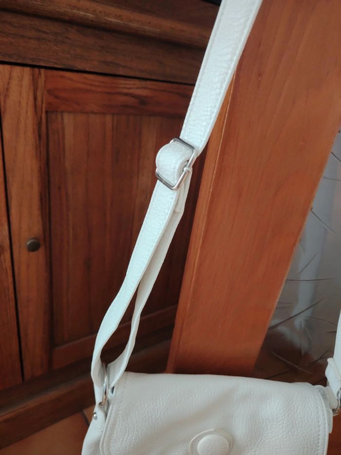 Petit sac à main blanc idéal pour mariage - photo numéro 2