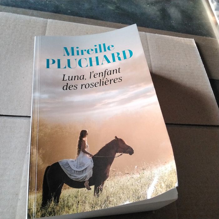 Luna, l’ enfant des roselières Mireille Pluchard