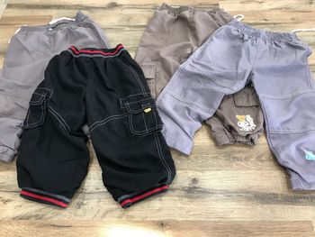 Lot 4 pantalons 23 mois