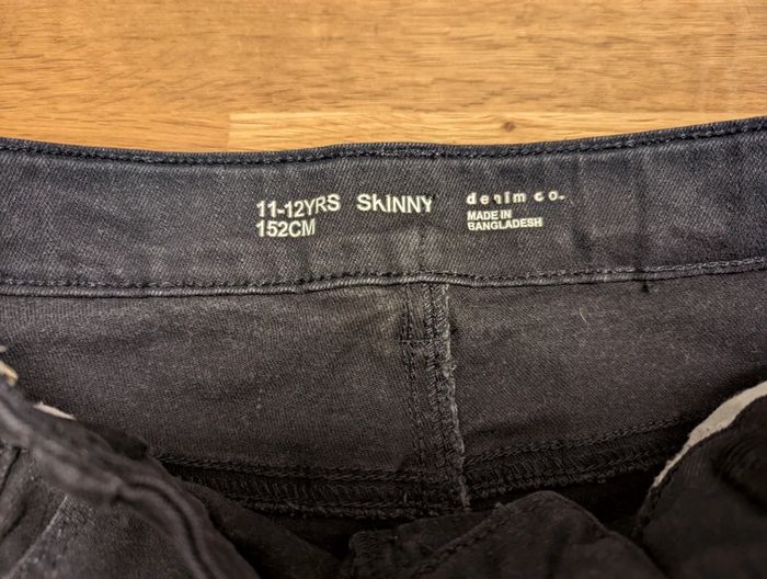 Jean skinny garçon 12 ans Primark parfait état - photo numéro 2