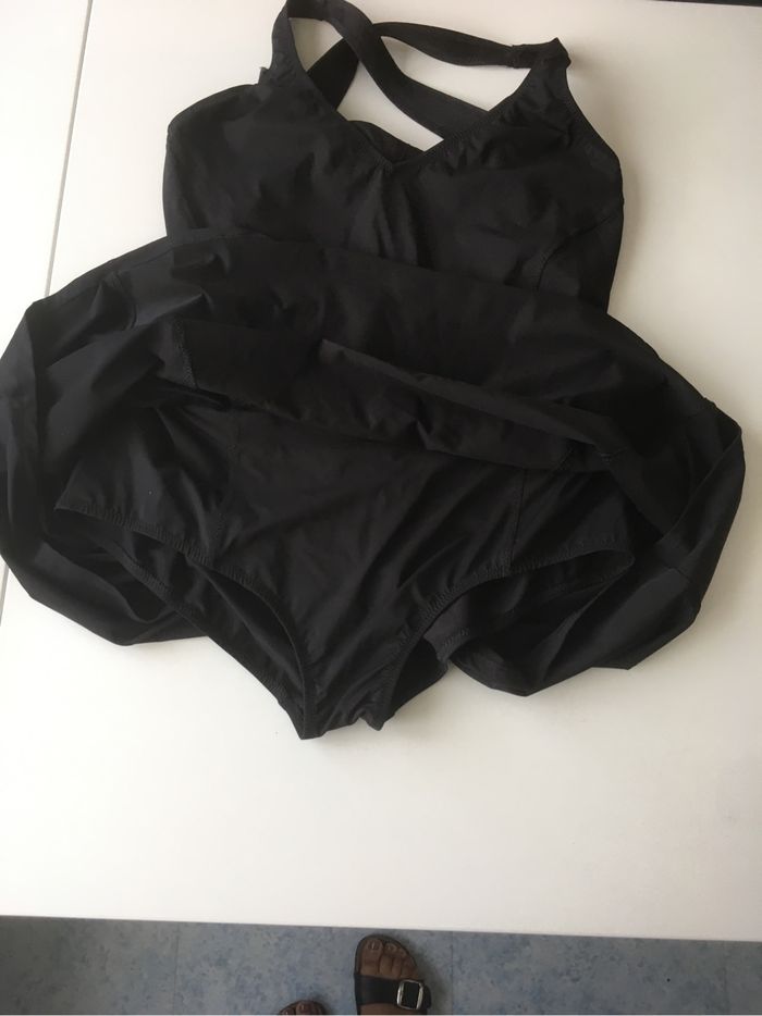Maillot de bain avec jupe fixée - photo numéro 2