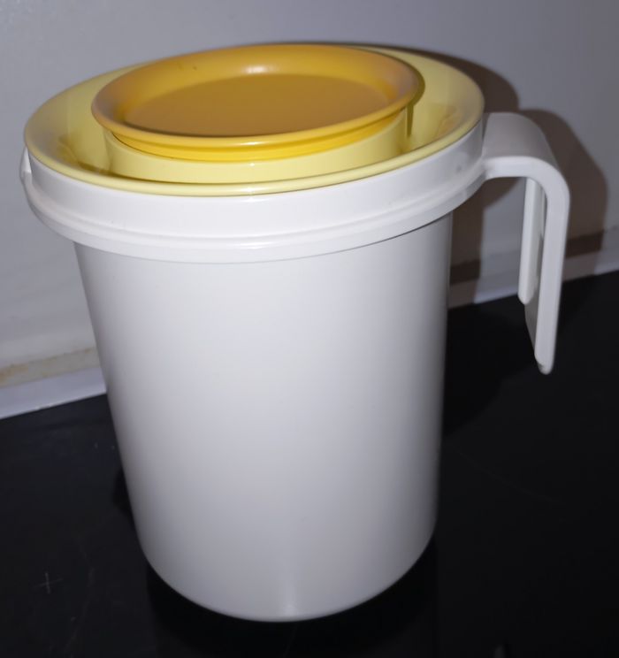 Pichet pour faire une chantilly Valentini Italie
NEUF