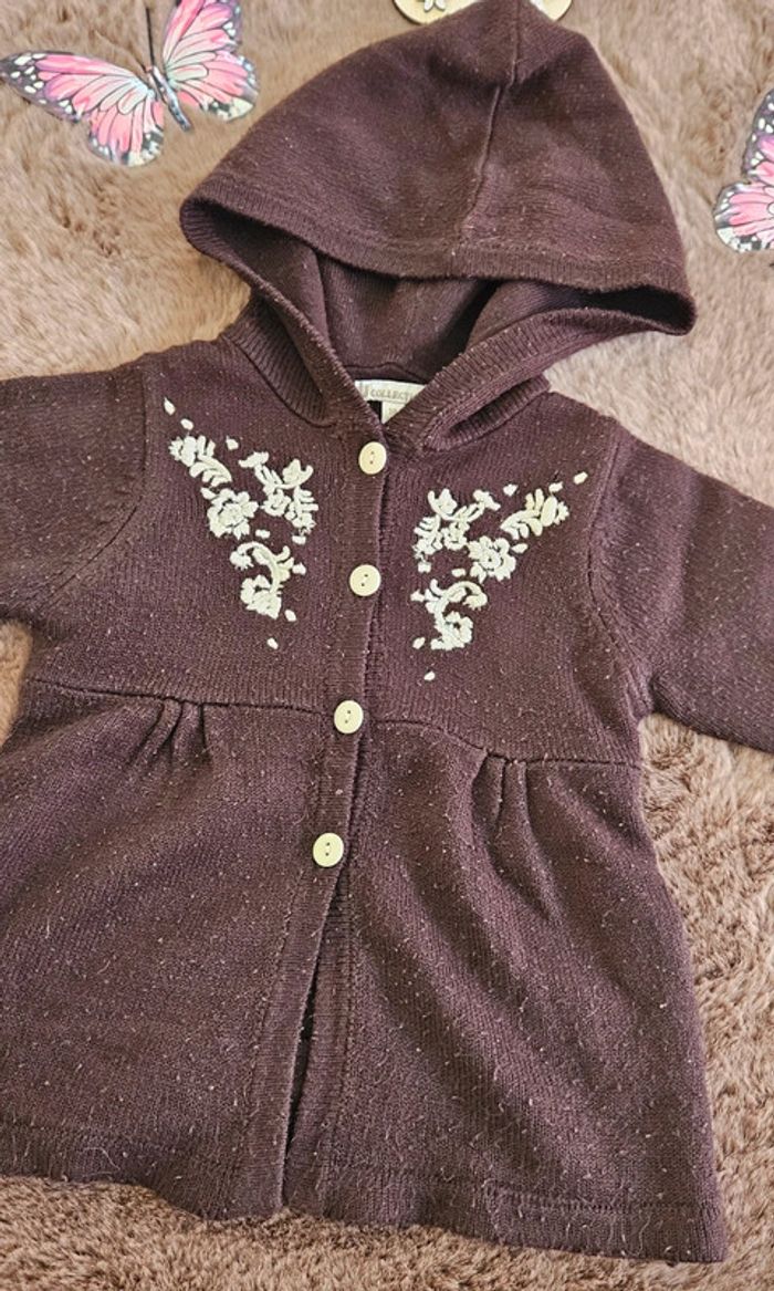 Gilet à capuche brodé dessus 18 mois - photo numéro 2