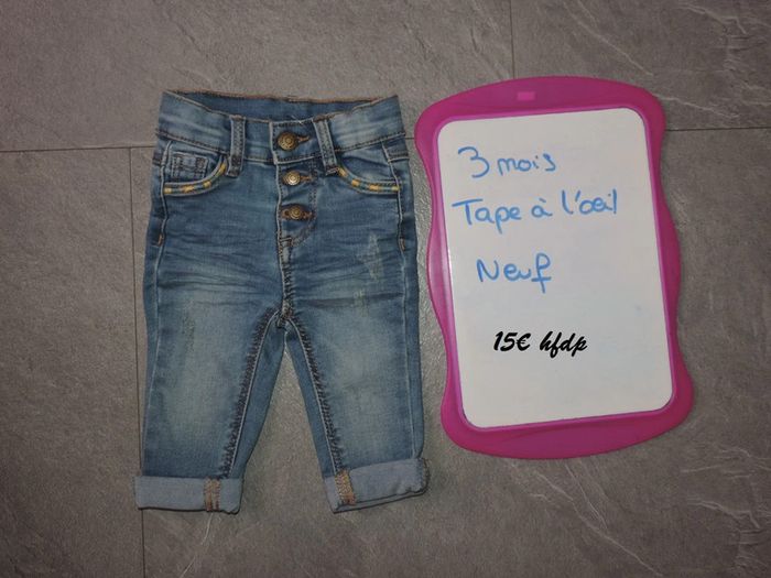 jeans tape à l'oeil taille 3 mois neuf