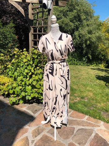 Robe neuve taille S/M