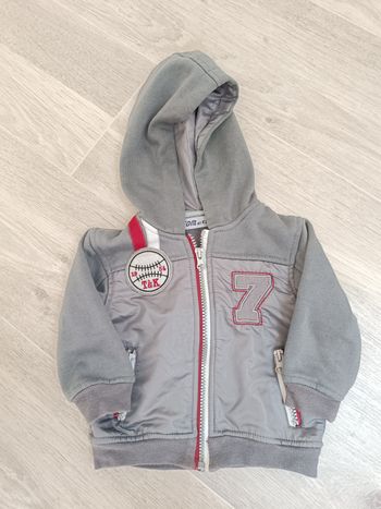 Gilet à capuche 12 mois