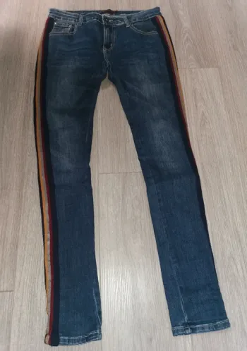 Jean femme T40 place du jour