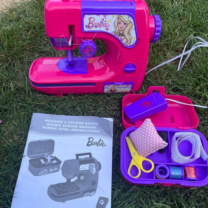 Machine à coudre Barbie - photo numéro 4