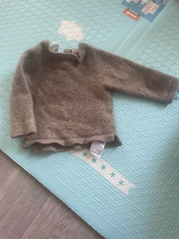Pull 9-12 mois