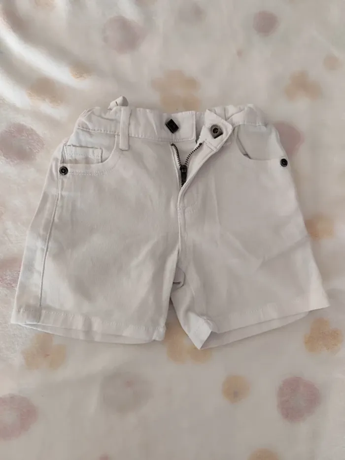 Short blanc