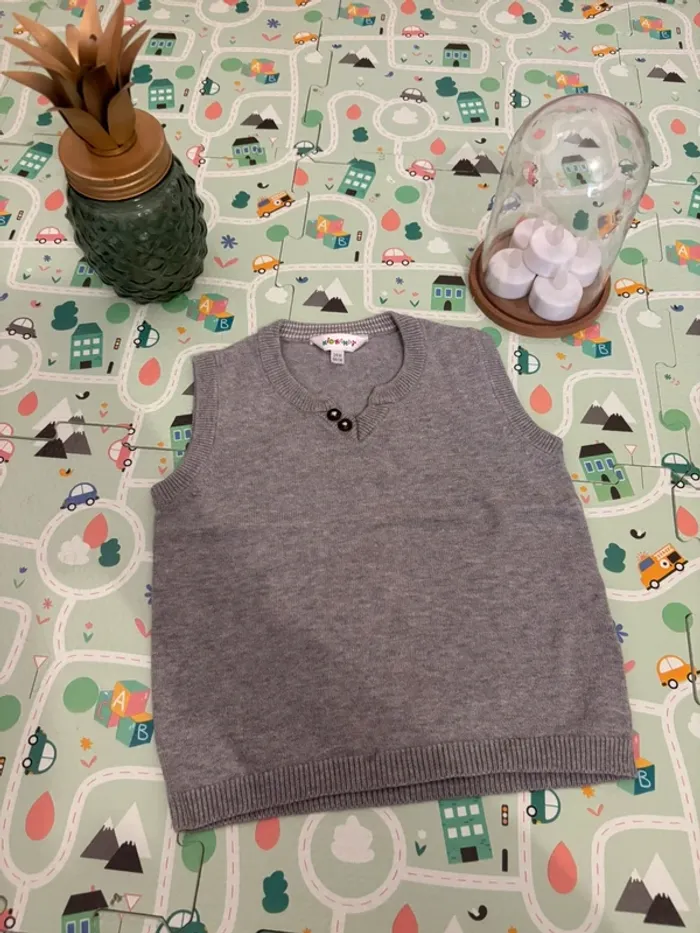 Pull sans manches kidkanai 24 mois