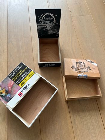 Lot de 3 boîtes de cigares vides
