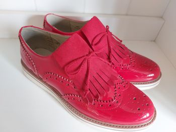 Chaussures mocassins My B rouge verni pointure 38,5