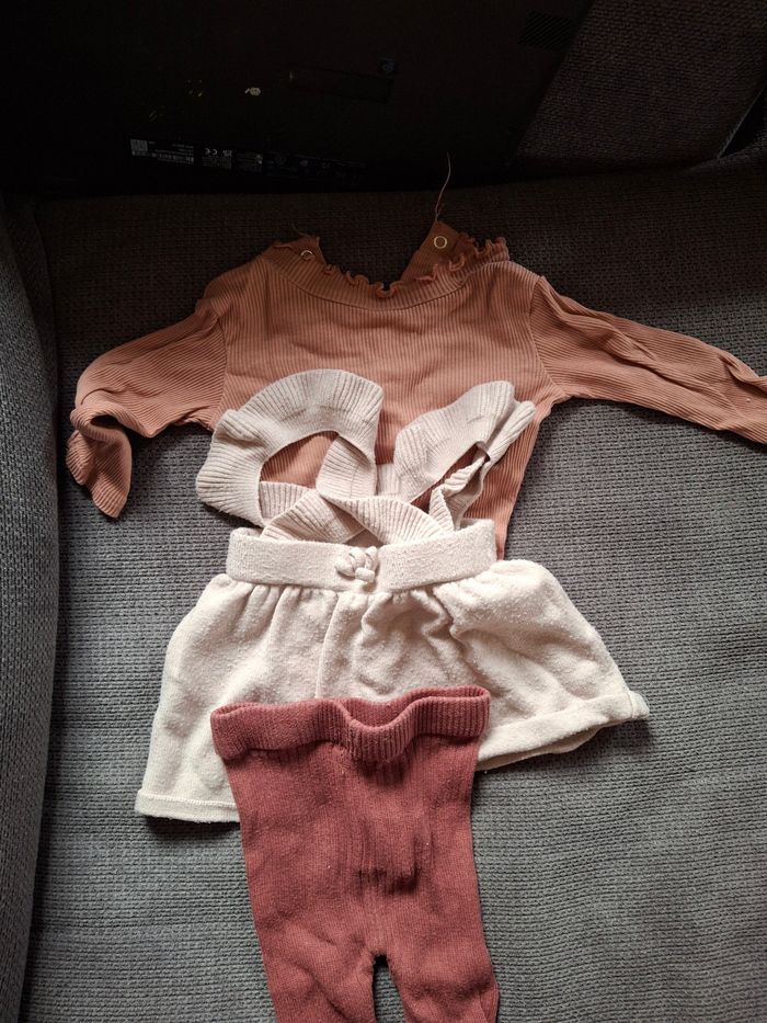 Lot vêtements fille 1 mois