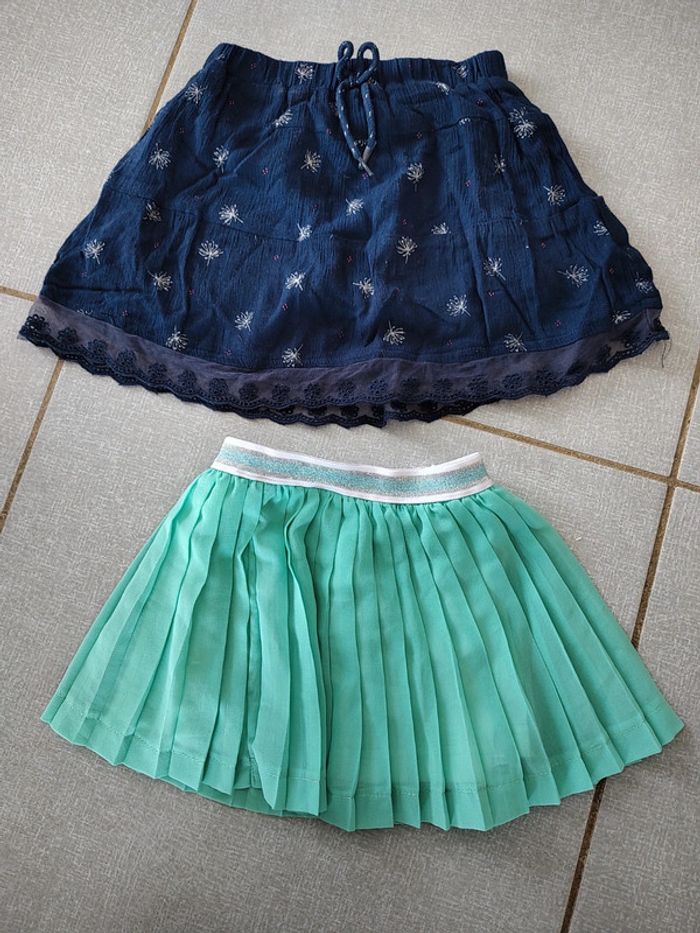 Lot de 2 jupes Kiabi T.24 M