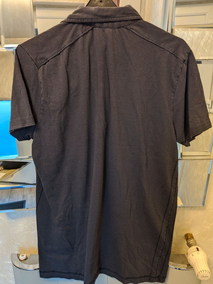 Polo Guess taille S (taille grand) - photo numéro 2