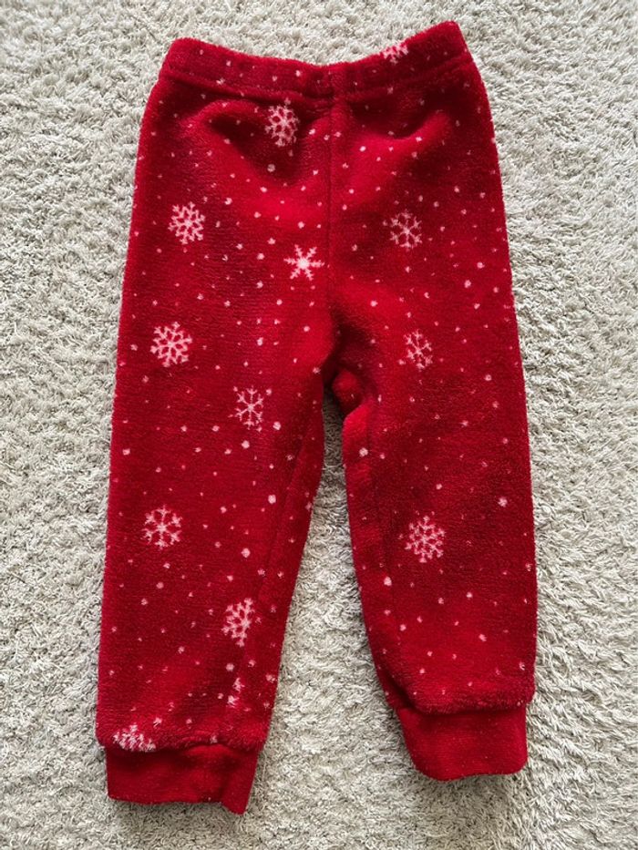 Pyjama 2 pièces de Noël taille 18 mois dessin cerf pingouin sapin - photo numéro 7