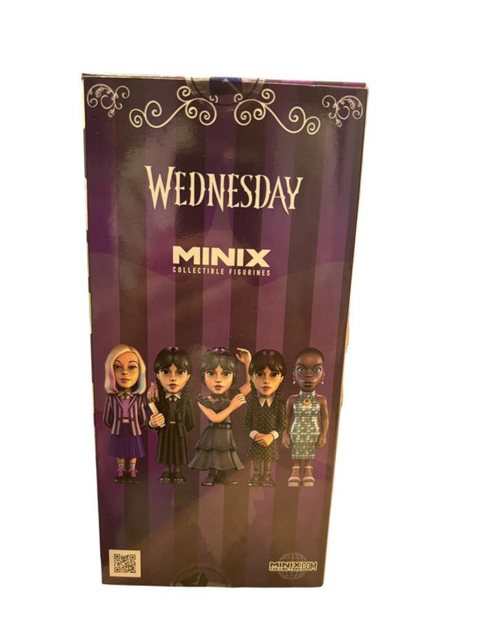 Figurine Minix Mercredi/Wednesday Addams Tv Séries 127 neuf - photo numéro 2