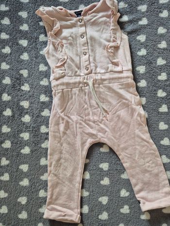 Combinaison rose en 24 mois