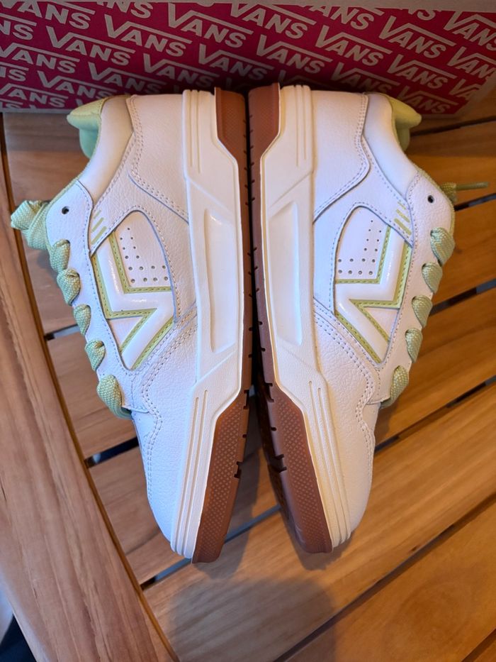 Vans Upland Vintage - Taille 39 - Neuves avec étiquette - photo numéro 2