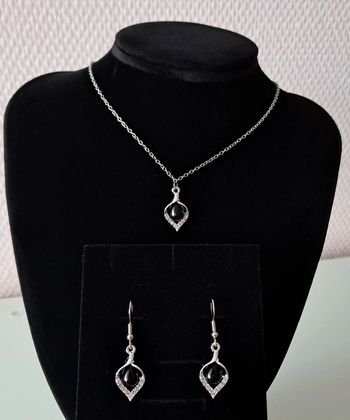 Parure argenté goute noire strass acier inoxydable