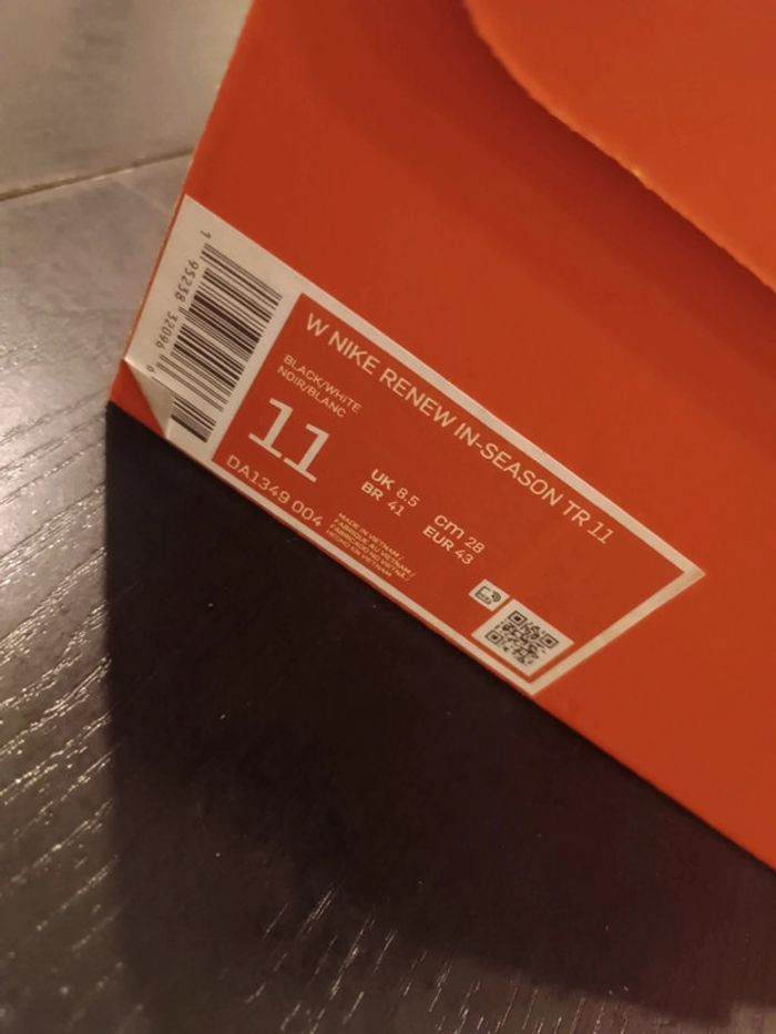 Baskets Nike taille 43 - photo numéro 11