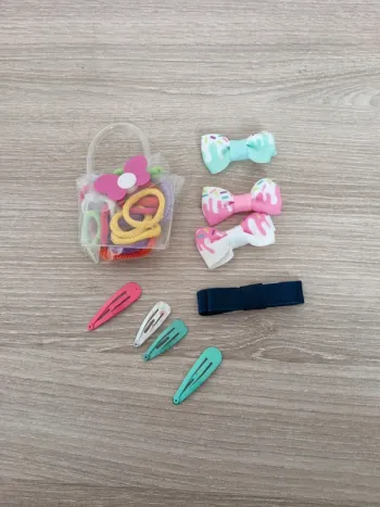 Lot de barrettes et élastiques