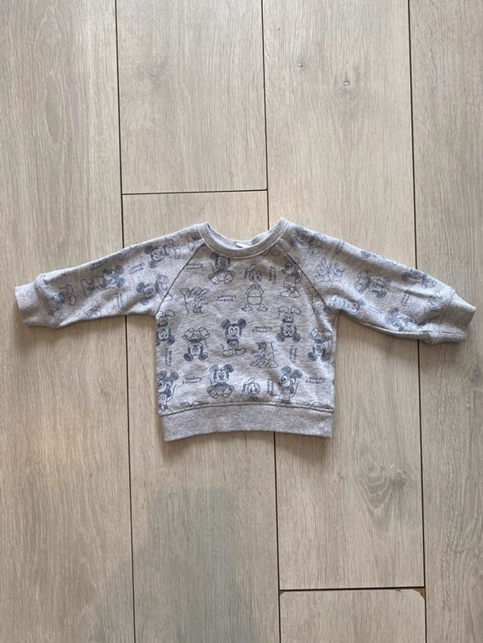 Pull 6 mois Disney