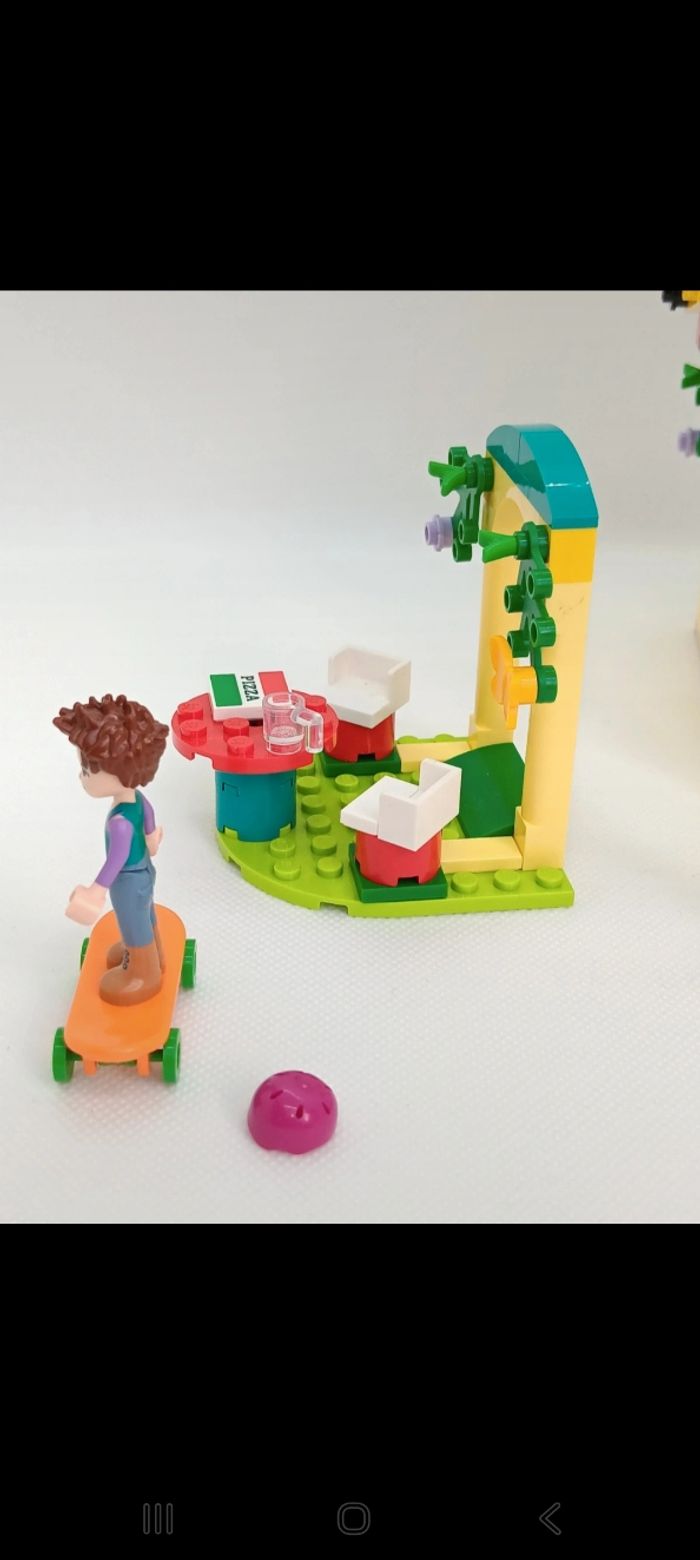 Lego friends  pizzeria de Heartlake City 41705 
Complet - photo numéro 4