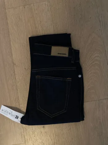 Diesel roisin jean super skinny regular waist couleur brut bleu foncé