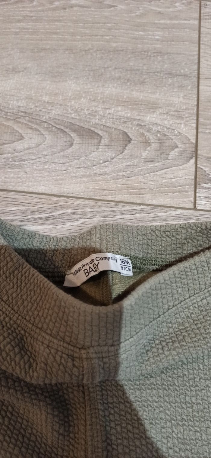 Lot printemps-été 18 mois - photo numéro 7