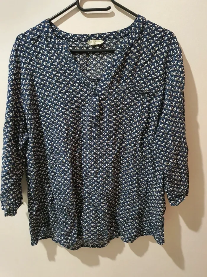 Tee-shirt taille 46 en très bon état