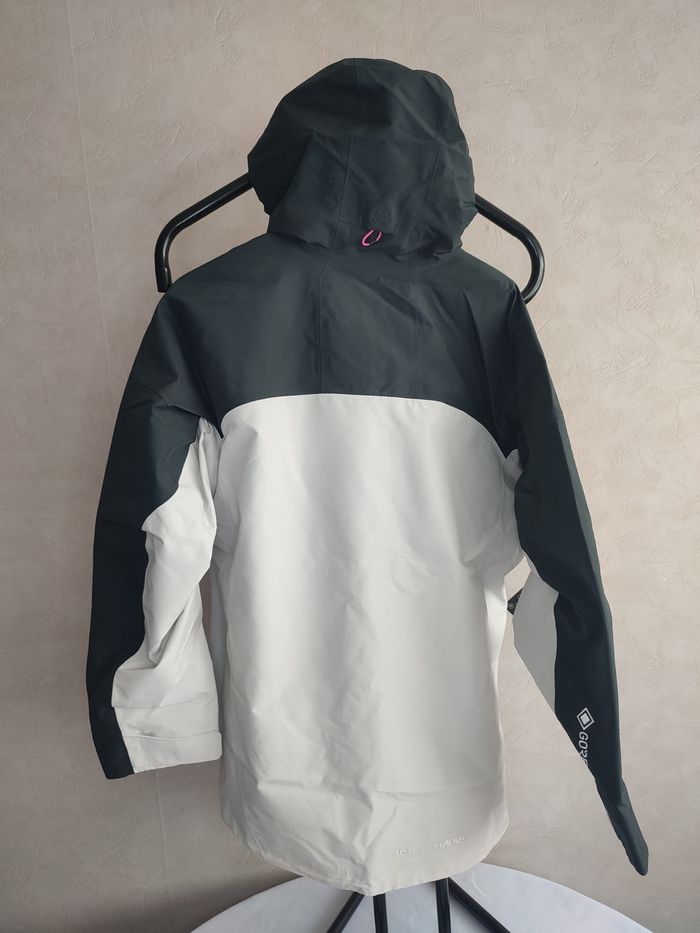 Veste Nike ACG Goretex - photo numéro 2