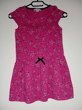 Robe la halle taille 8 ans