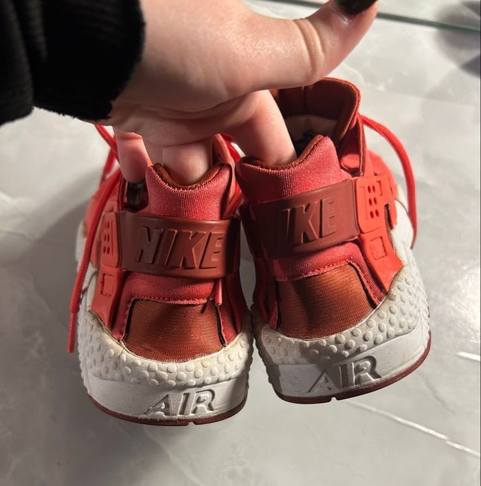 Nike Huarache rouges – Pointure 38,5 – Bon état - photo numéro 3