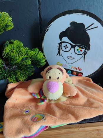 Doudou plat Tigrou orange rayé Disney baby abeille écharpe Rose Bleu Rouge 3155