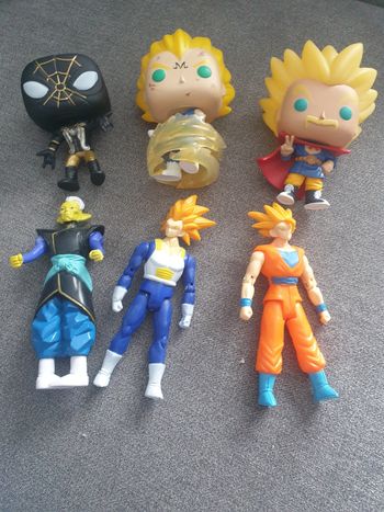 Figurines