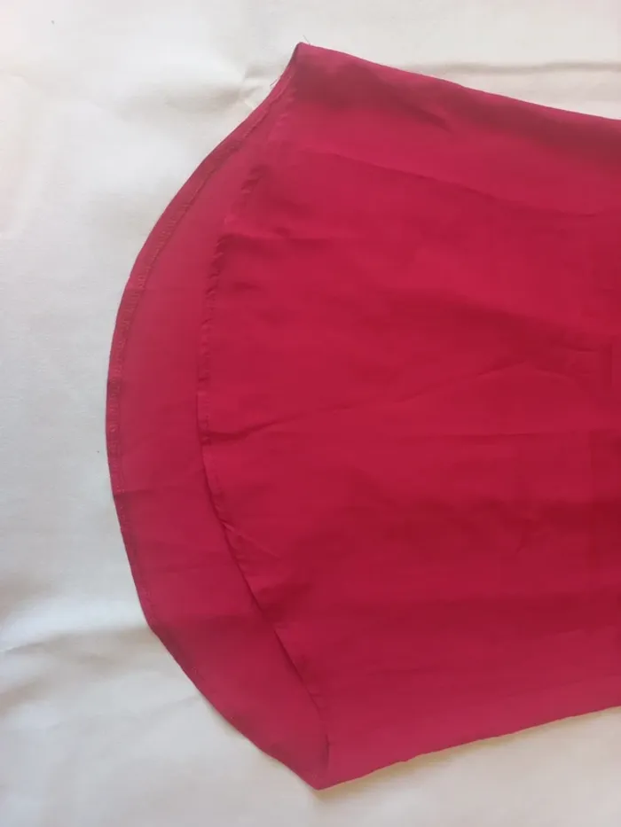 Top rouge - photo numéro 4