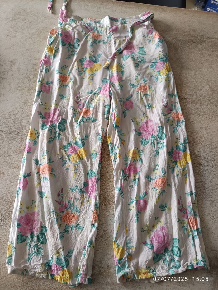 Pantalon a fleurs