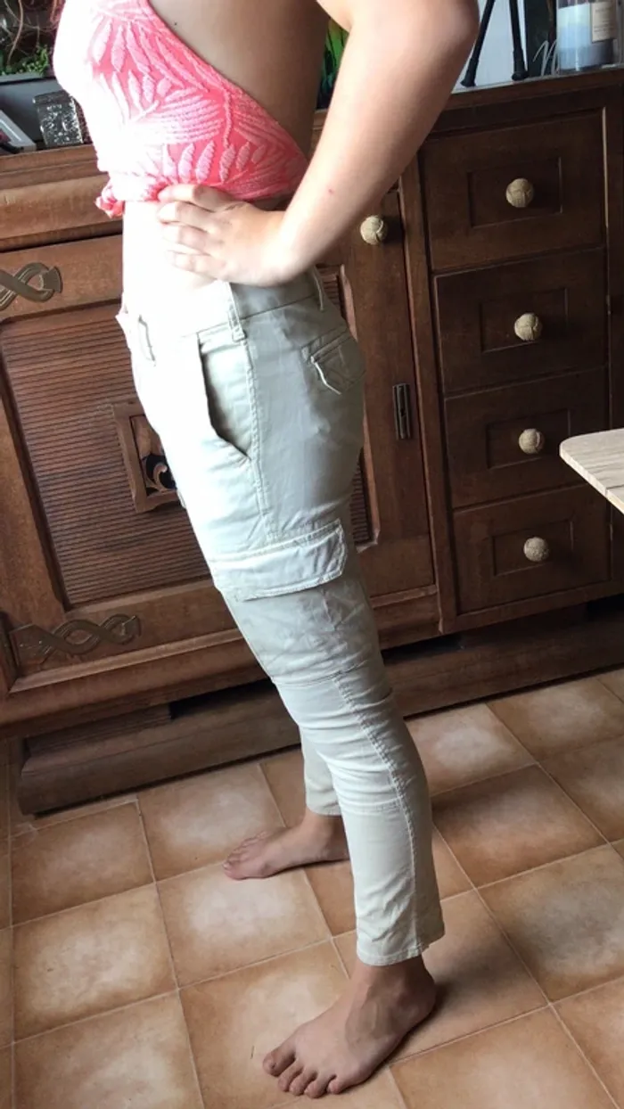 Pantalon beige avec poche GAP - photo numéro 2