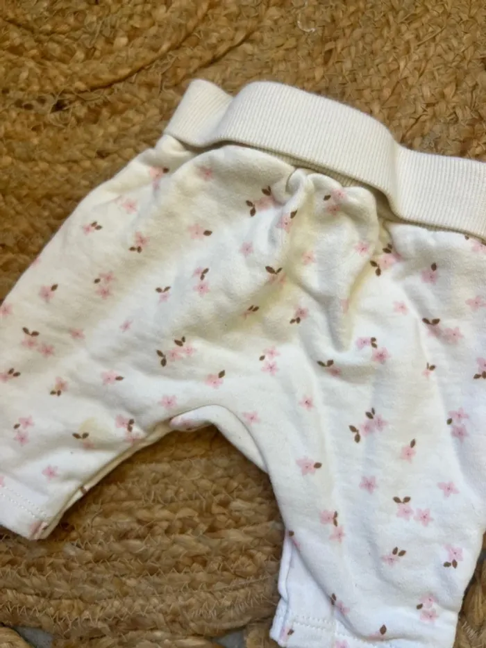 Ensemble bébé fille 1 mois - photo numéro 5