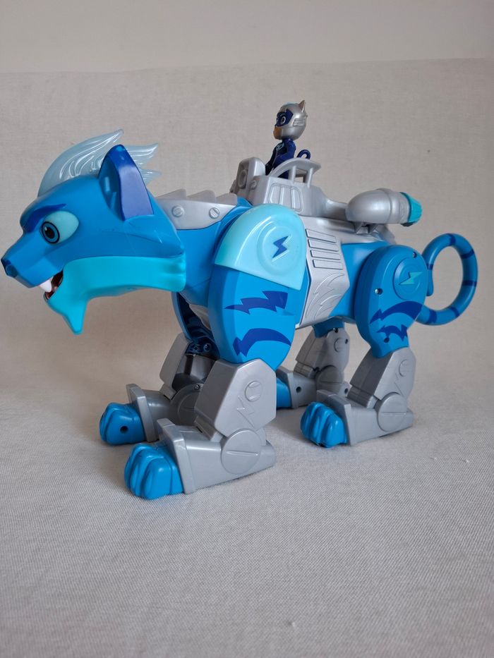 Pyjamasques Animal Power – Super Chat de combat rugissant