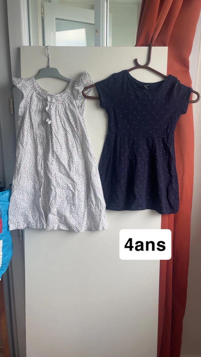 Lot robe 4ans