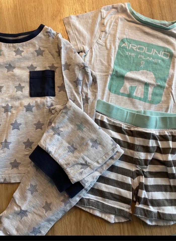 Lot 2 pyjamas okaidi 3 ans