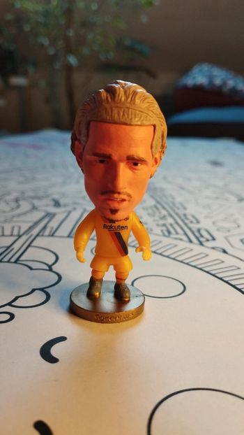 Petite figurine football neuve Antoine Griezmann FC Barcelone maillot jaune extérieur